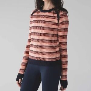 Lululemon women’s Devi CrewNeck knit pullover sweater - Naval blue/plum peach
